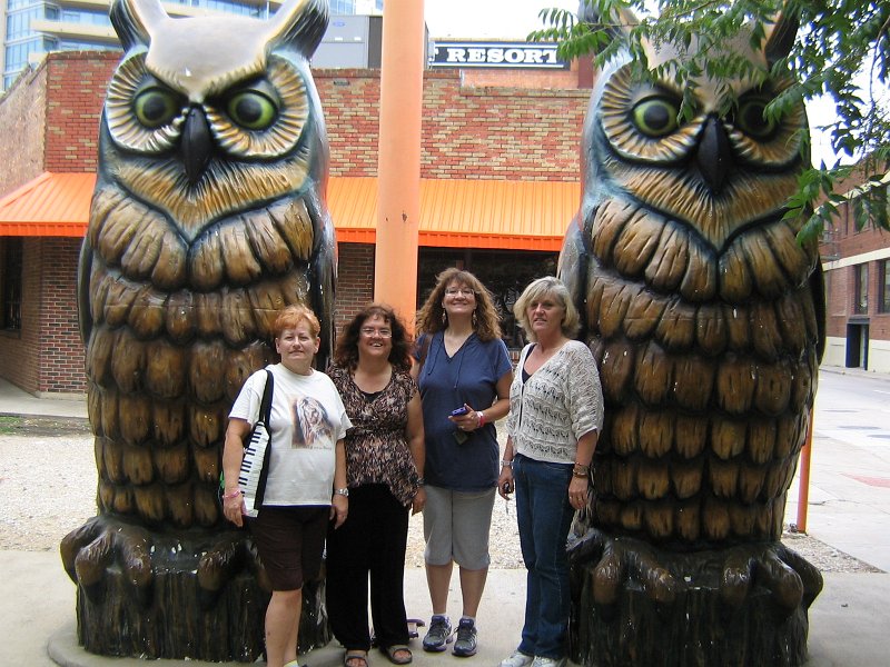 What a Hoot-Mini, Linda, Laura, Cyndi.JPG